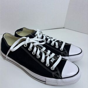 Converse All Star Black Canvas Lace Up Sneakers Men's Size 9 Women 11 Unisex